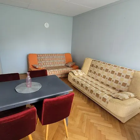 Apartment 7 Osob, 3 Pokoje, Super Lokalizacja *